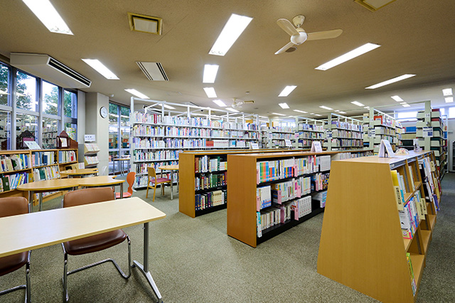 附属図書館