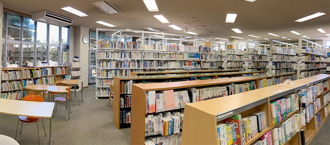 姫路大学付属図書館